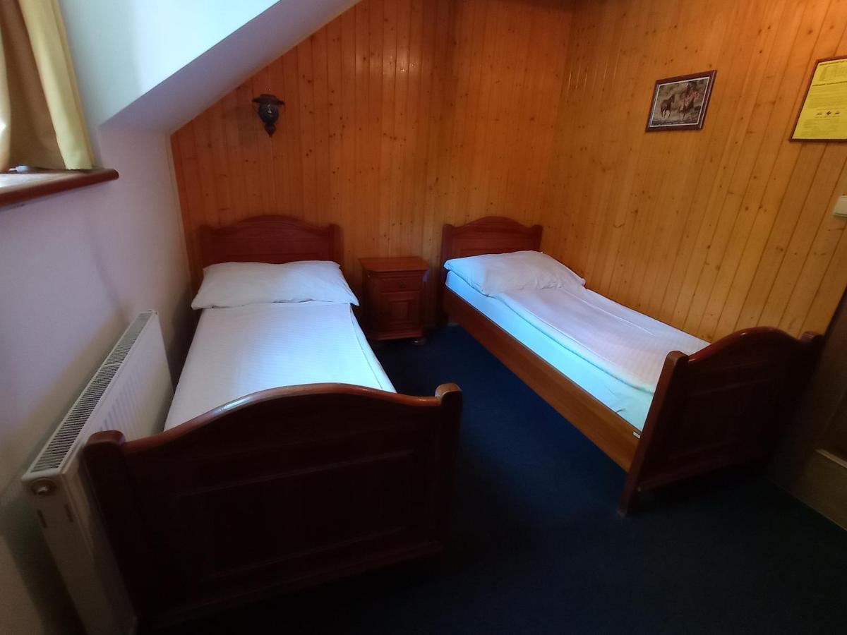 Hotel Ranc Kostelany à Kroměříž Extérieur photo