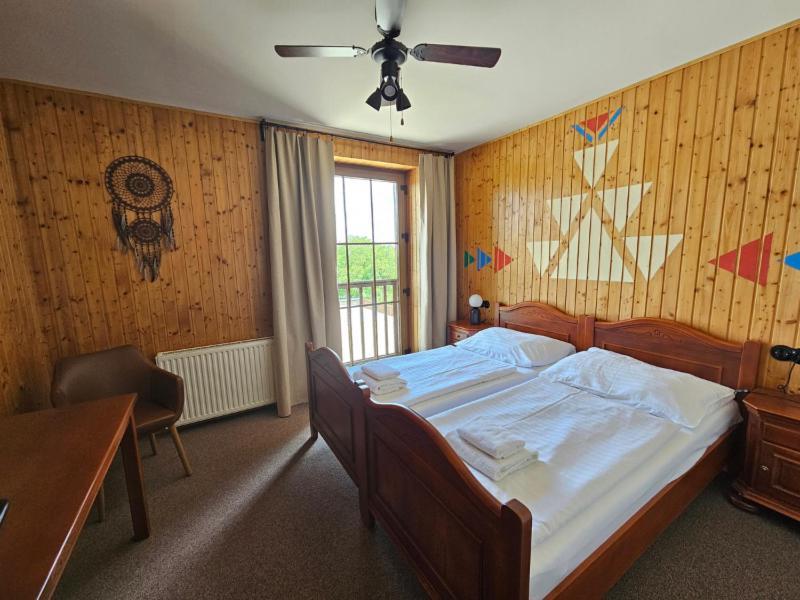 Hotel Ranc Kostelany à Kroměříž Extérieur photo